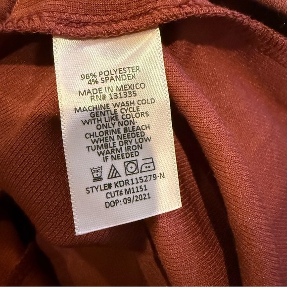 NWT Socialite Side Cut Out Knit Mini Dress in Burgundy Size Medium Clubwear - Picture 7 of 8